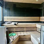 Luxus Guest & Sauna Finnish Design House شقة *