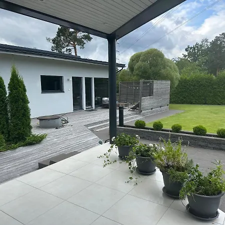 アパート Luxus Guest & Sauna Finnish Design House エスポー