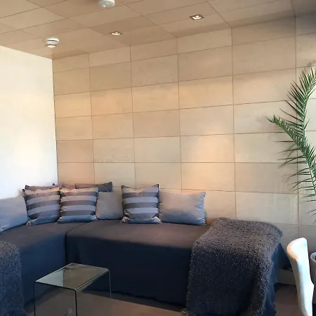 Luxus Guest & Sauna Finnish Design House Daire *