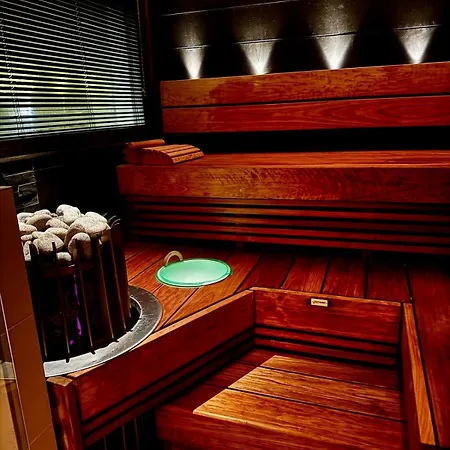 Luxus Guest & Sauna Finnish Design House Daire Espoo