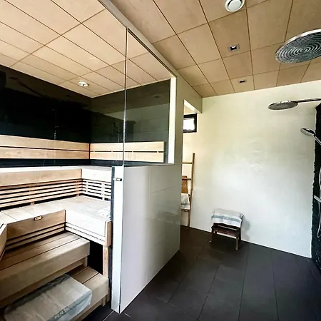 Luxus Guest & Sauna Finnish Design House *