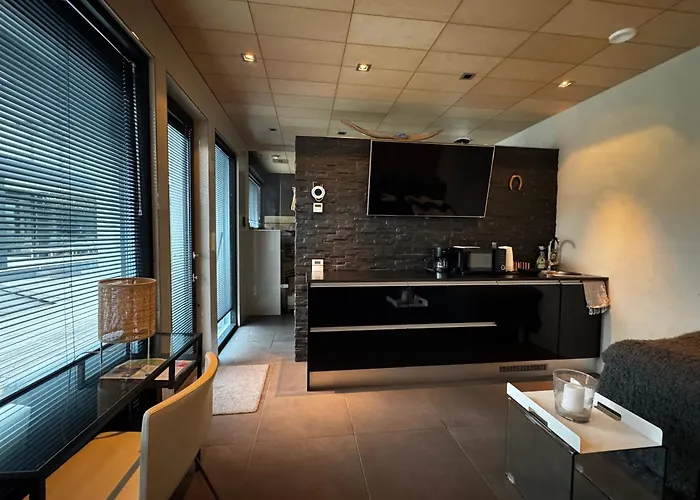 Luxus Guest & Sauna Finnish Design House Espoo